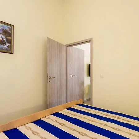 Stunning In With Wifi Apartment Košljun
