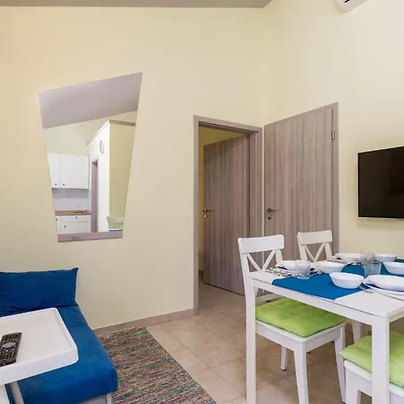 Stunning In With Wifi Apartment Košljun