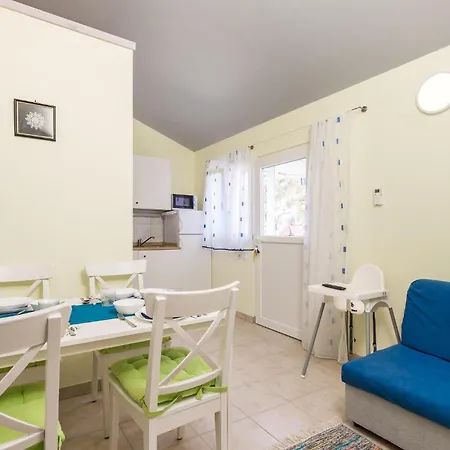 Stunning In With Wifi Apartment